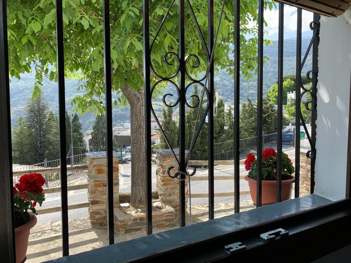 Hostal Atalaya En Capileira Cb Exteriér fotografie